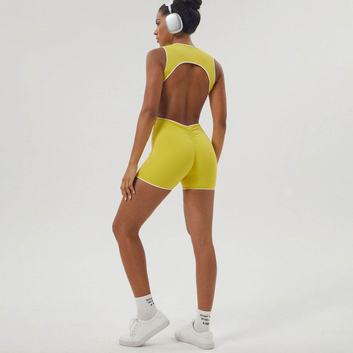 Sleeveless Yoga Jumpsuit With Chest Pad
