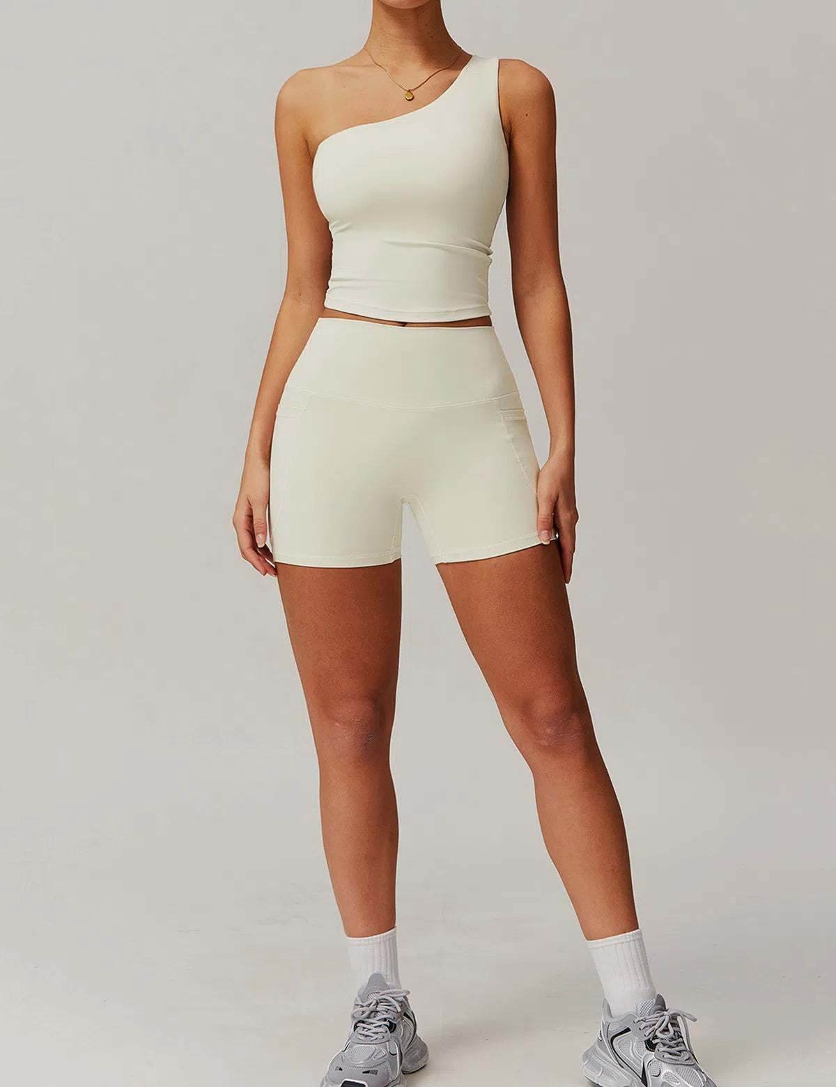 Solid Yoga Set with One Shoulder Tank Top and Short