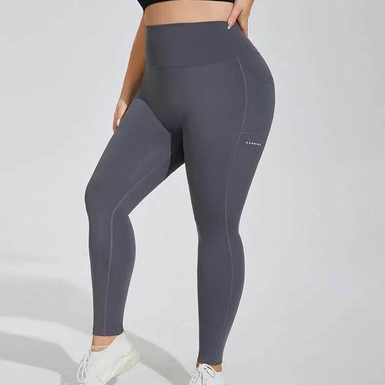 Plus Size Seamless Sports Leggings With Pocket