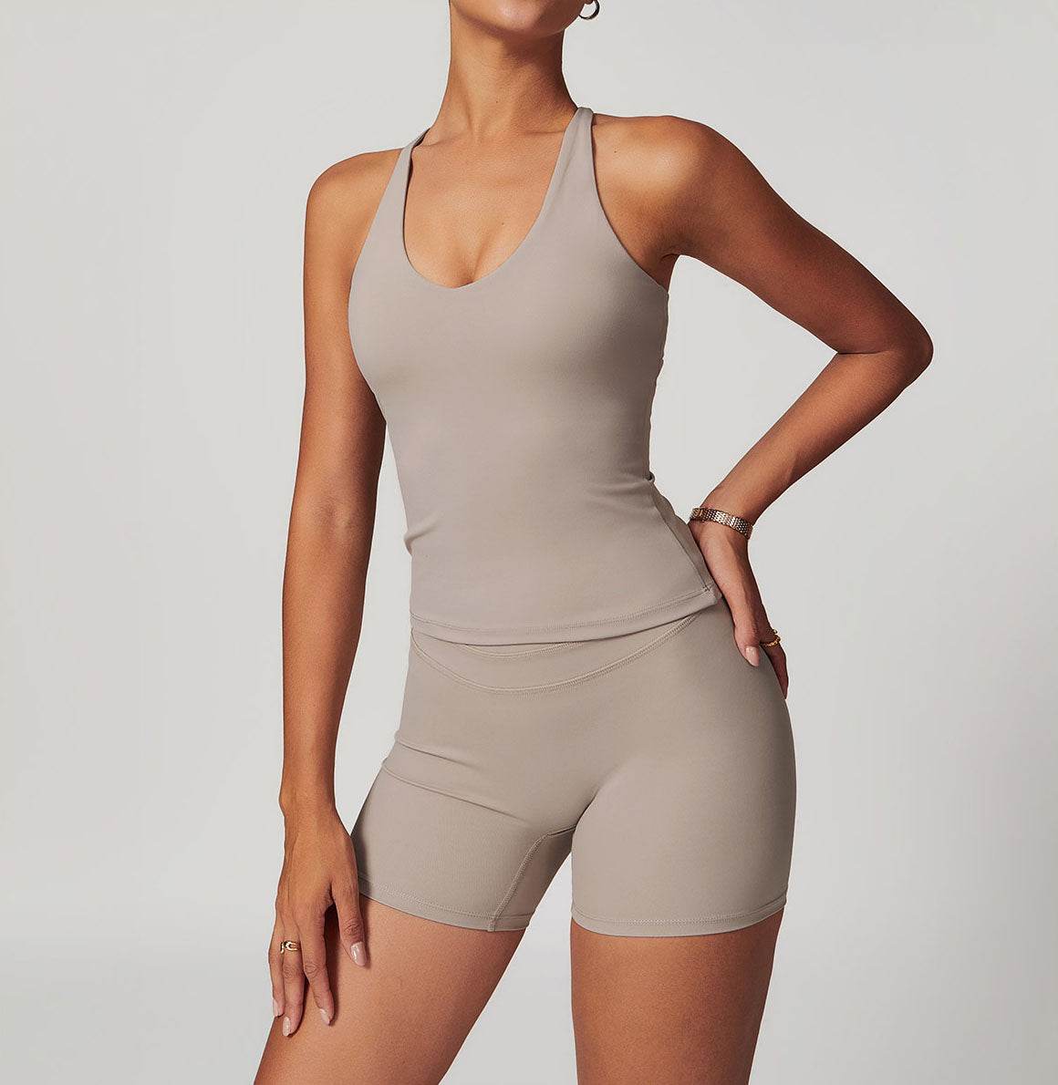Solid U Neck Cross Back Yoga Tank Tops with Padded