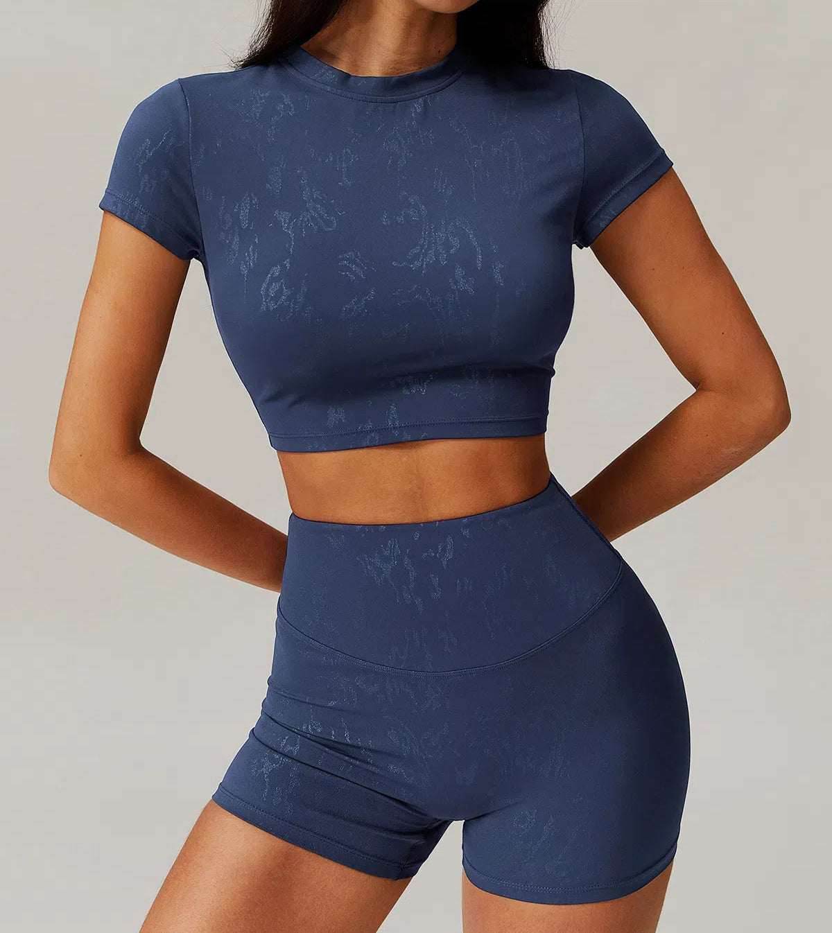 Short Sleeve Yoga Cropped T-Shirt With Gold Blocking Pattern