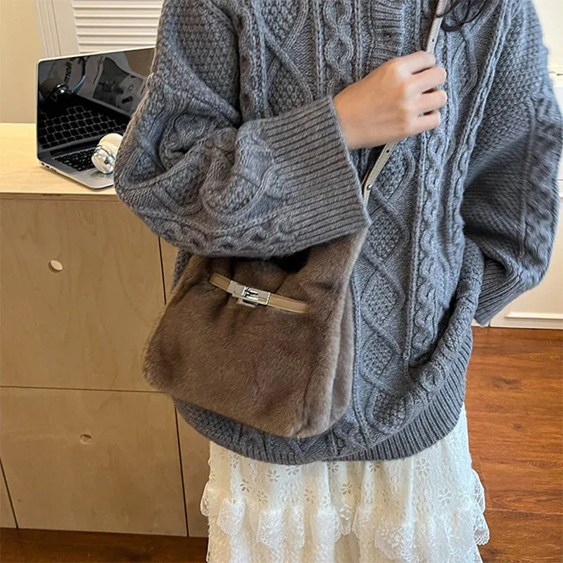Fuzzy Shoulder Handbag Fluffy Plush Bucket Crossbody Bag -