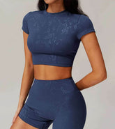 Short Sleeve Yoga Cropped T-Shirt With Gold Blocking Pattern