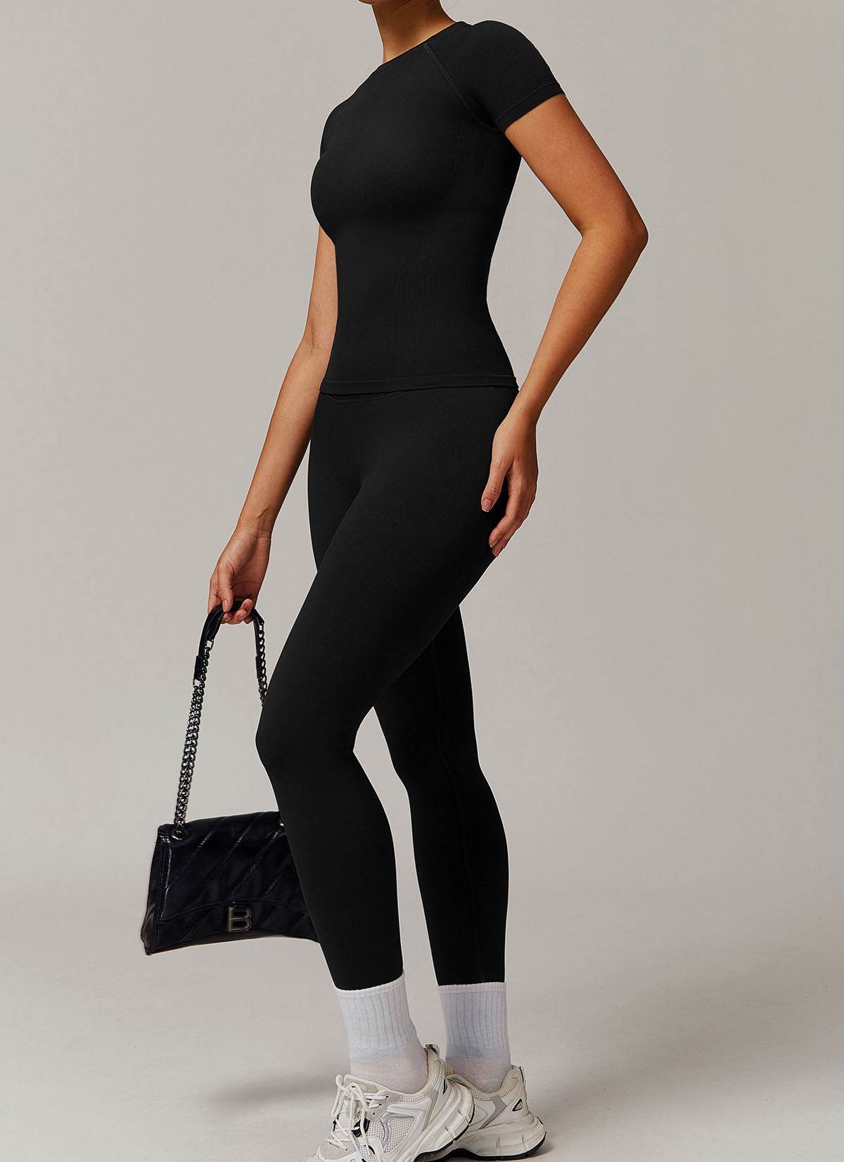 Yoga Wear Set with Short Sleeve T-Shirt and Legging -