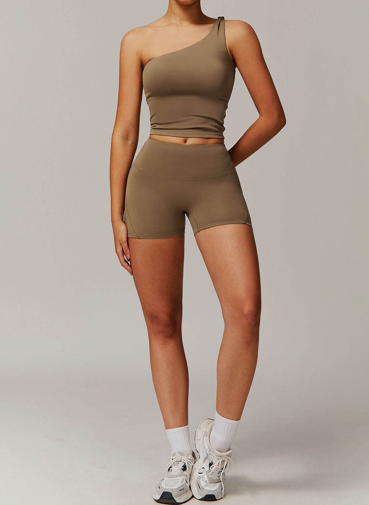 Active Wear Set with One Shoulder Knot Design Tank Top and Shorts