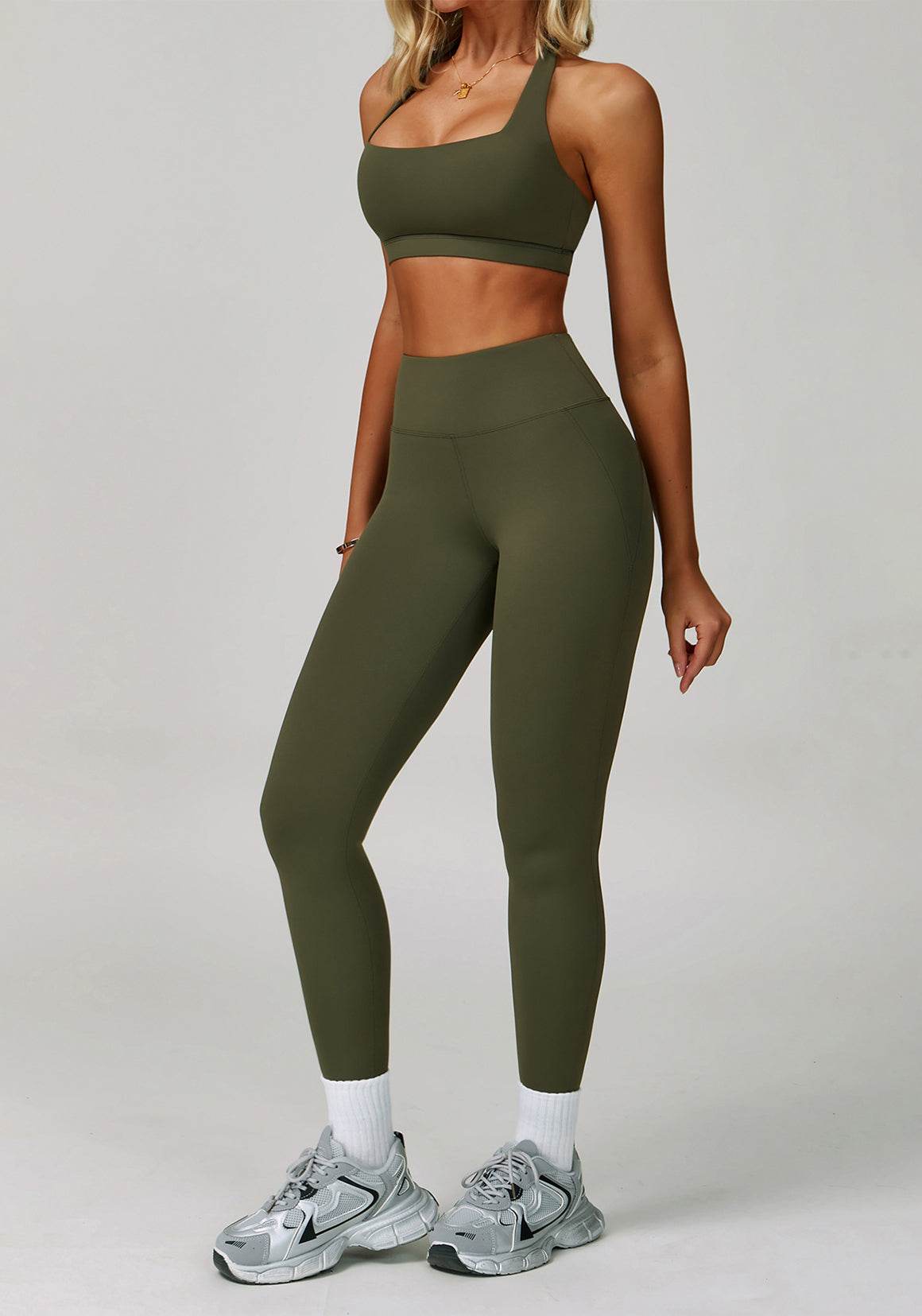 Activewear Set with Halter Sports Bra and Legging