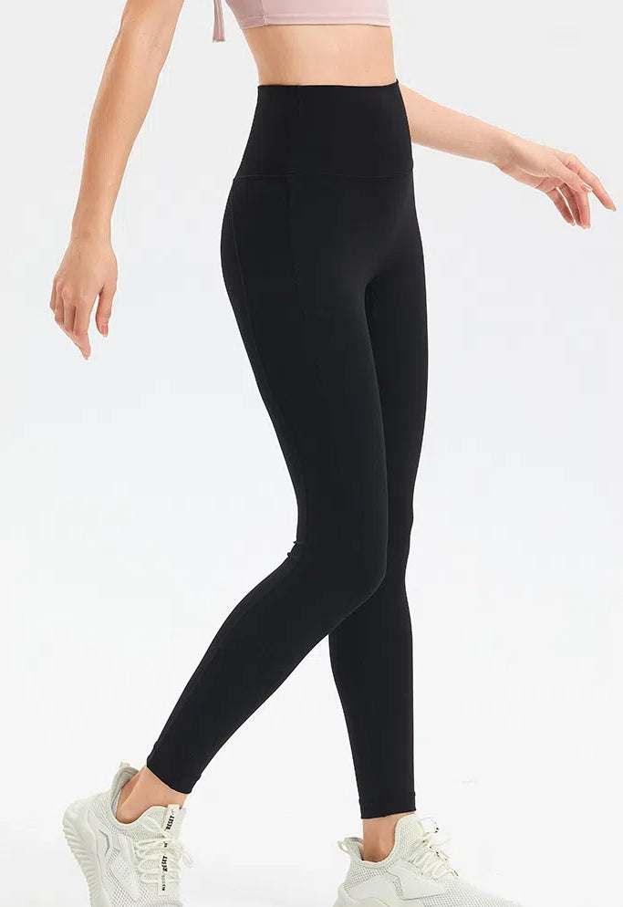 High Waisted Workout Scrunch Yoga Leggings | Flattering & Comfortable
