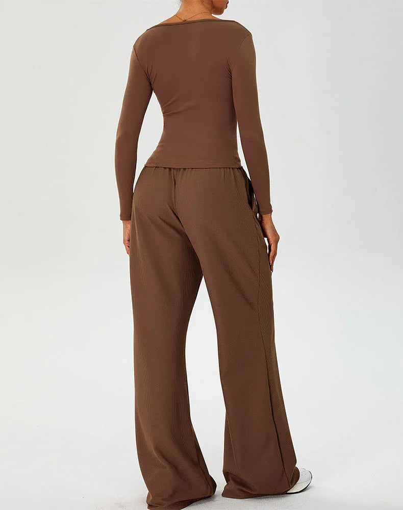 Activewear Set with Curved Neckline Top and Sweatpant