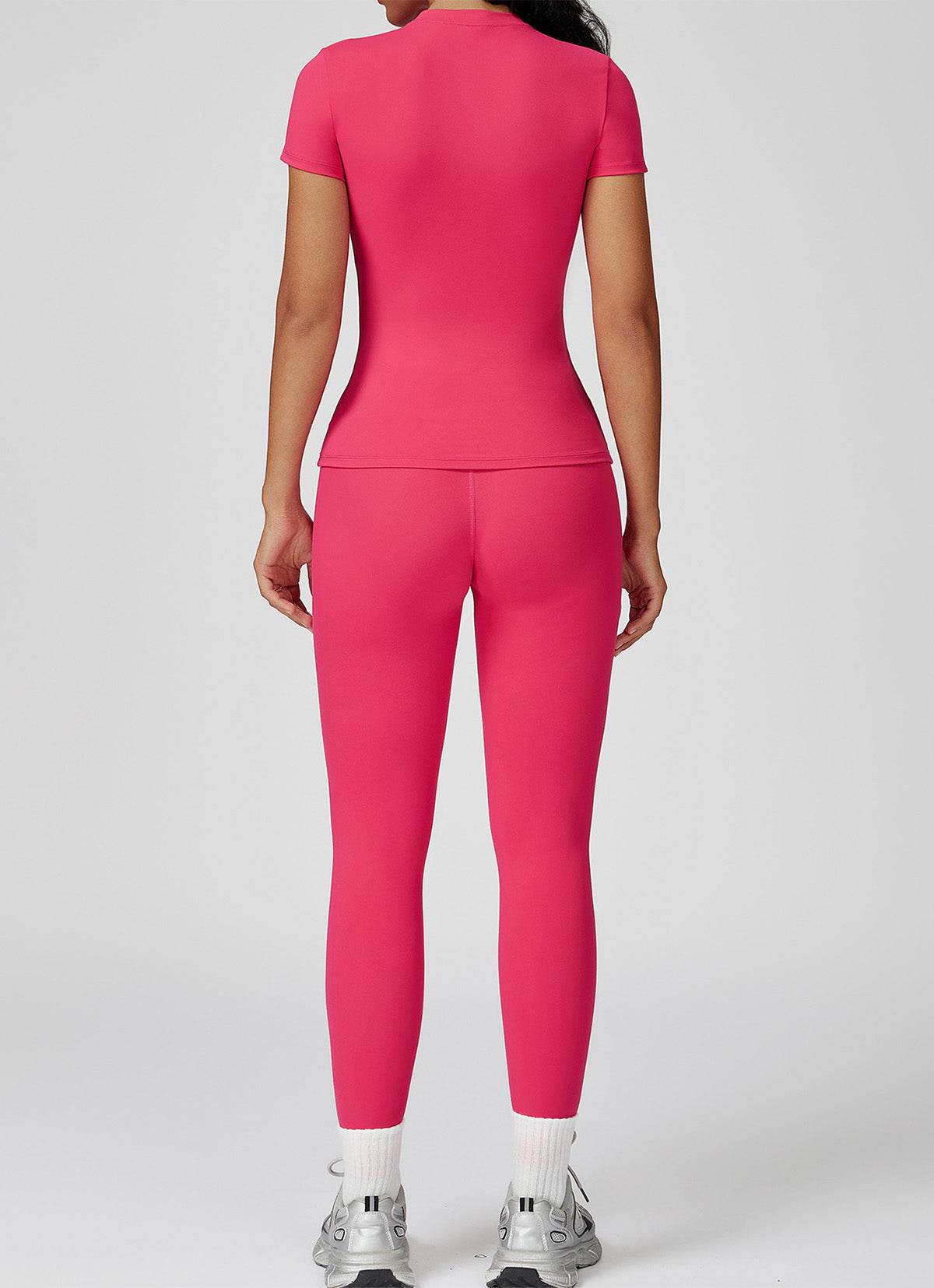 Sports Wear with Short Sleeve T-Shirt and Leggings