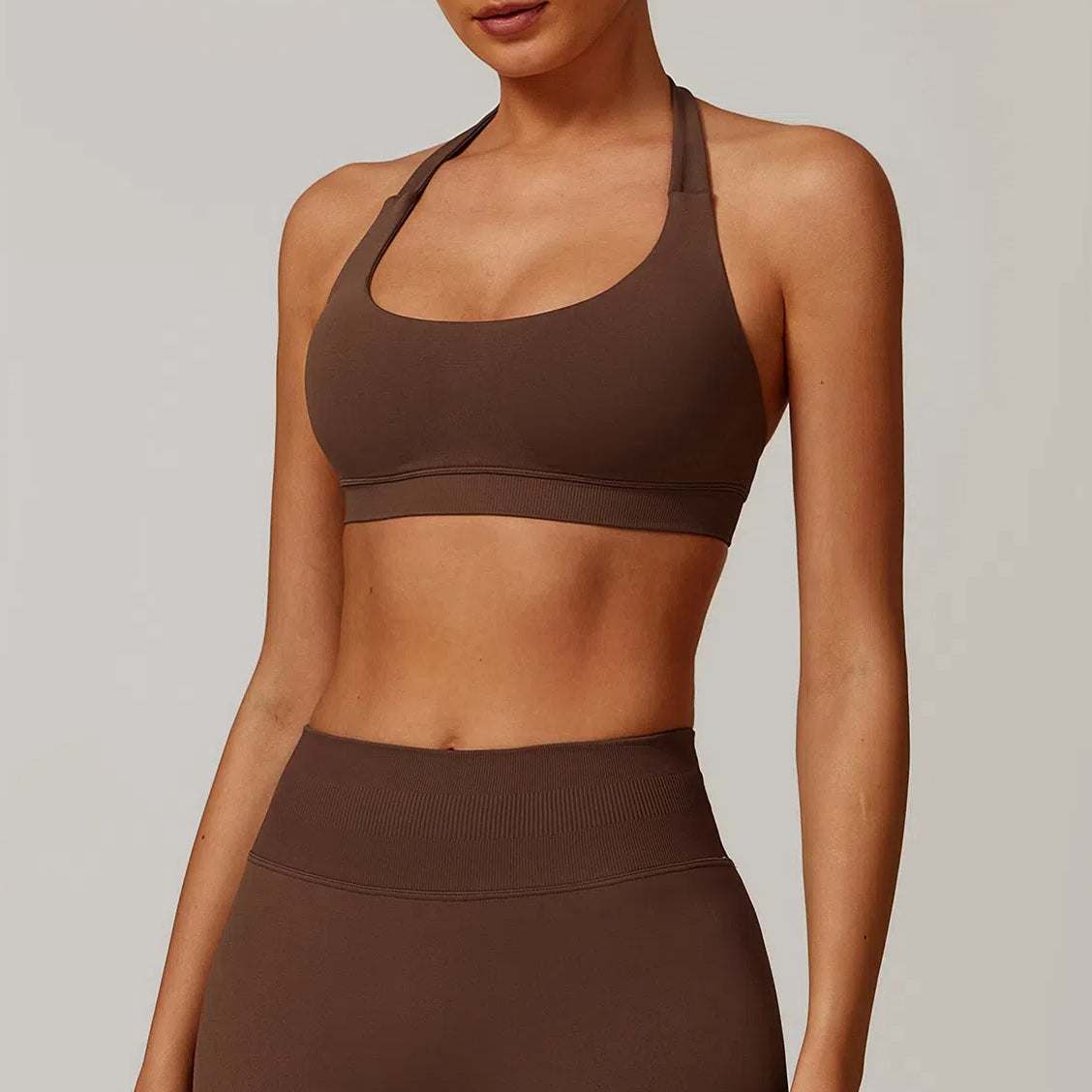 Seamless Halter Sports Bra | Ideal for Workouts & Everyday Wear