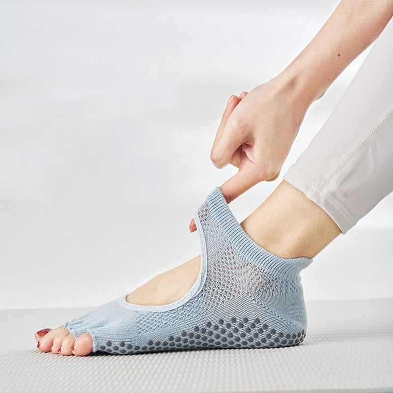 Non Slip Yoga Socks Fingerless Pilate Socks with Grips