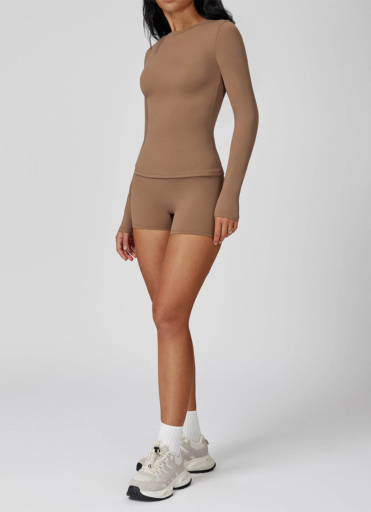 Sports Wear with Long Sleeve T-Shirt and Shorts