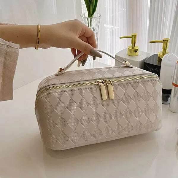 PU Leather Diamond Lattice Makeup Bag