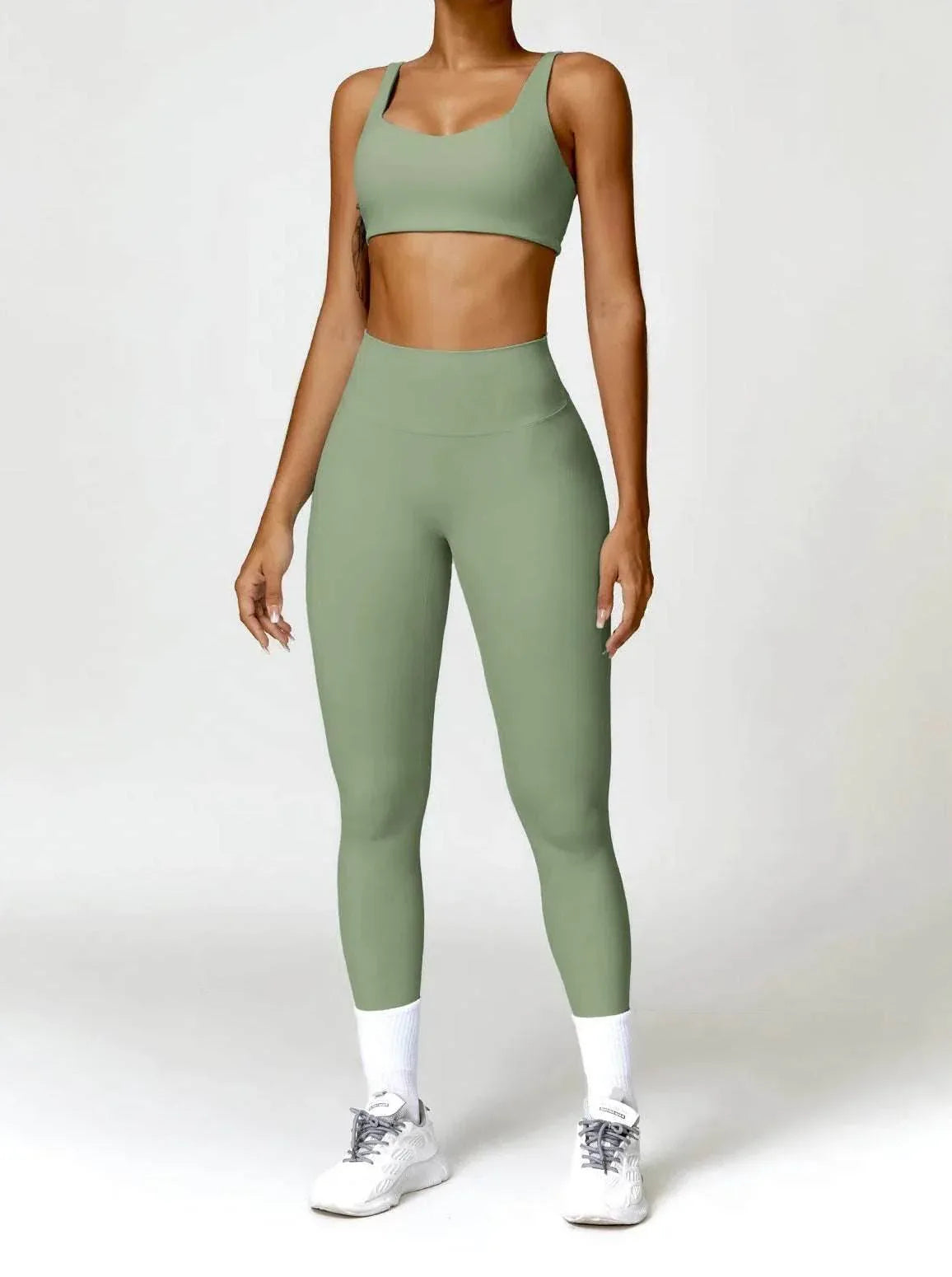 Yoga Wear Set With Bra and Leggings - Basil Green