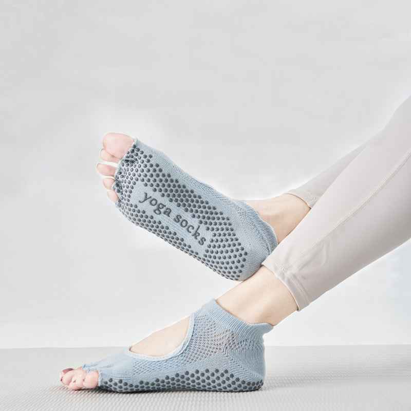 Non Slip Yoga Socks Fingerless Pilate Socks with Grips