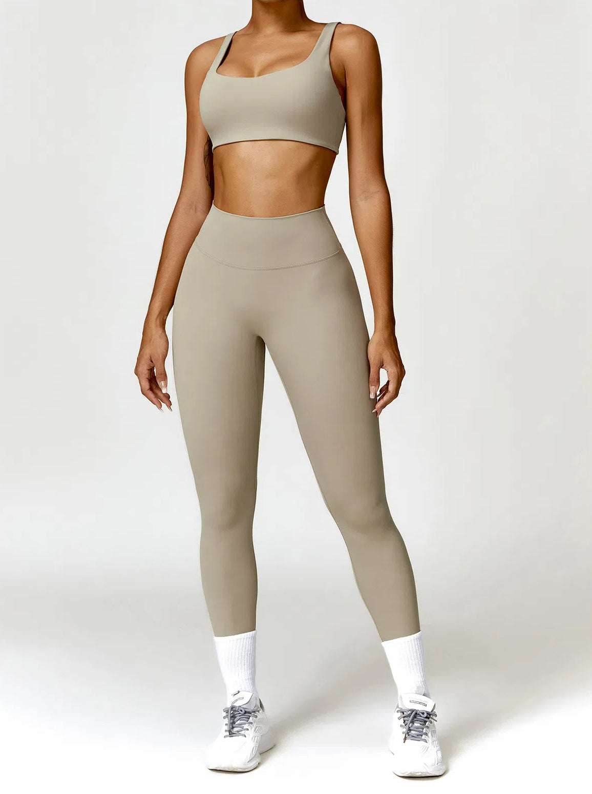 Yoga Wear Set With Bra and Leggings