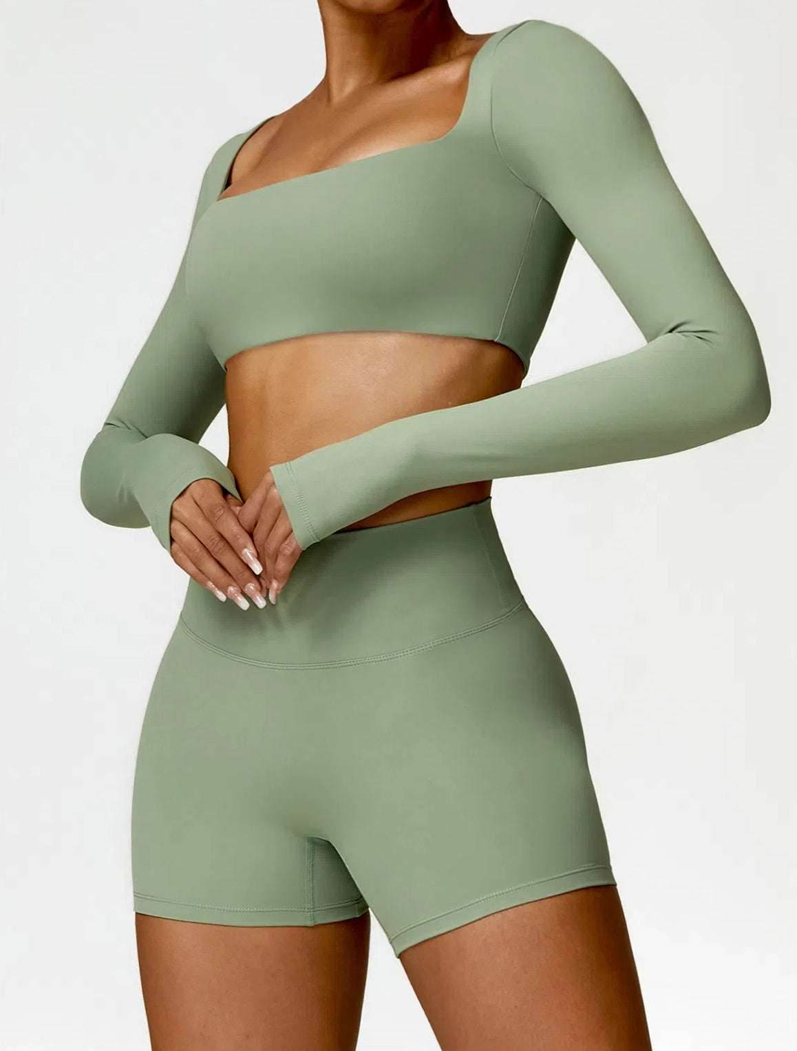 2 Piece Workout Set With Crop Top and Shorts