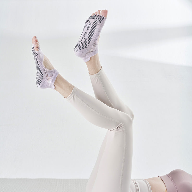 Non Slip Yoga Socks Fingerless Pilate Socks with Grips
