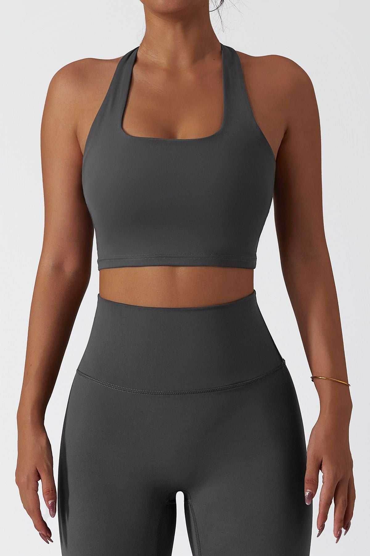 Halter Neckline Backless Sports Bra -