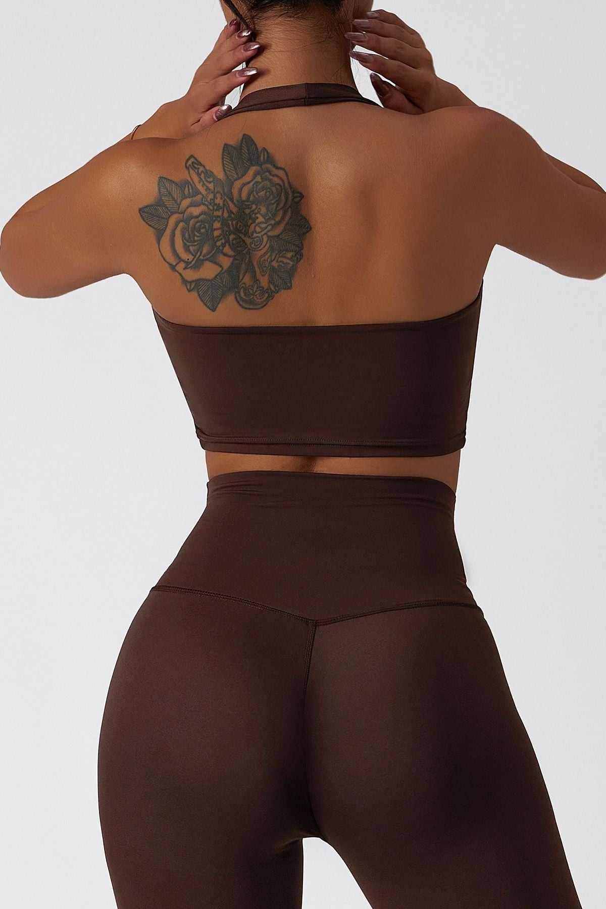 Halter Neckline Backless Sports Bra -