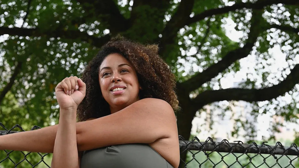 How to Pick Plus Size Sports Bras Without Sizing Up Wrong -