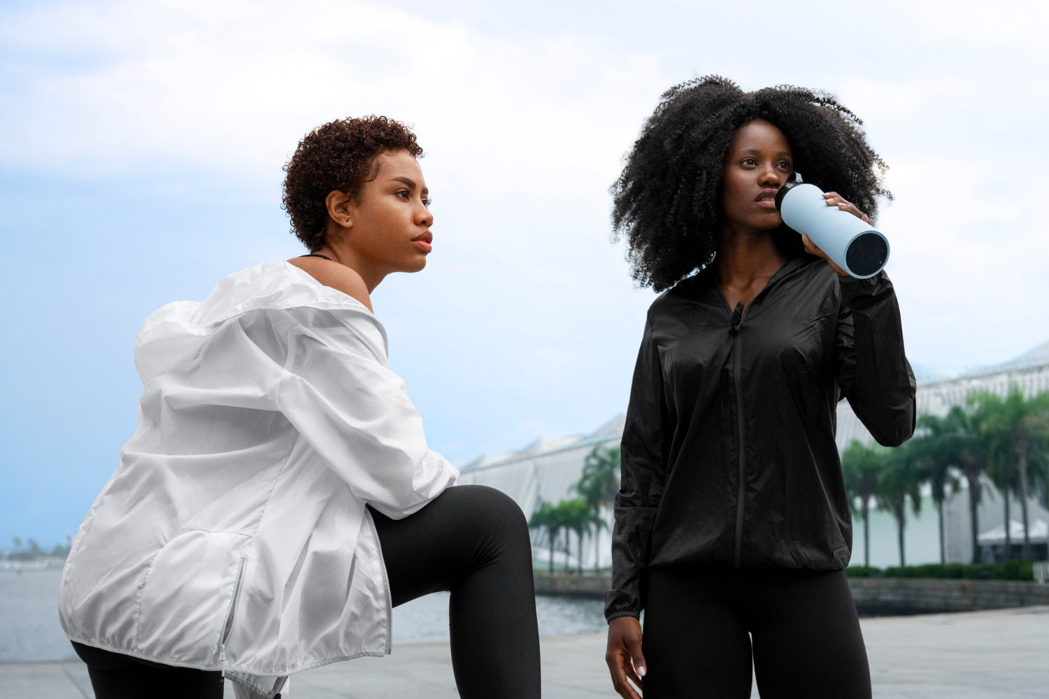 How to Layer Activewear for Cooler Mornings & Chilly Evenings