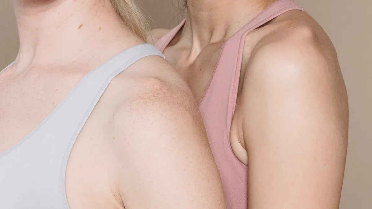 How to Remove Sweat Stains & Odor from Sports Bras Safely?