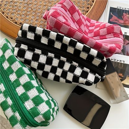 Checkered Knitted Cosmetic Bag