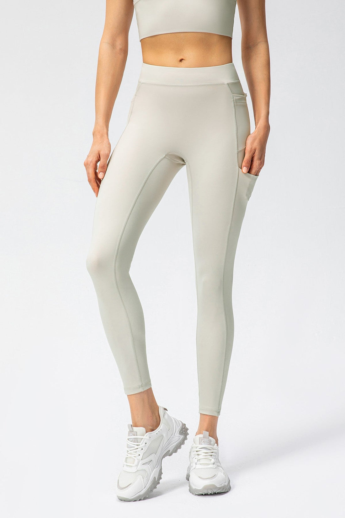 No Front Seam Leggings with Multi-Pockets