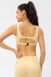 Contrast Trim Back Cutout Sports Bra