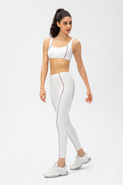 Contrast Trim Back Cutout Sports Bra – Stylish &amp; Supportive Activewear