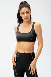 Contrast Trim Back Cutout Sports Bra