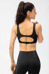 Contrast Trim Back Cutout Sports Bra