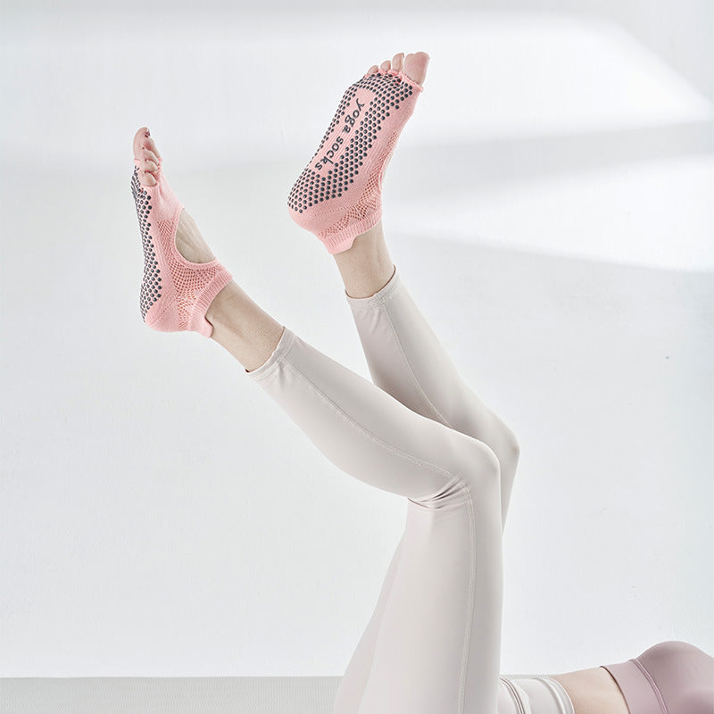 Non Slip Yoga Socks Fingerless Pilate Socks with Grips