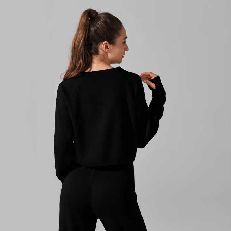 Cropped Loose Workout Sweatshirt | Comfortable &amp; Trendy Activewear