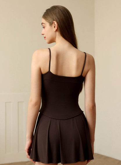 Curved Hem Sports Spaghetti Straps Tank Tops with Chest Pad