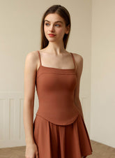 Curved Hem Sports Spaghetti Straps Tank Tops with Chest Pad