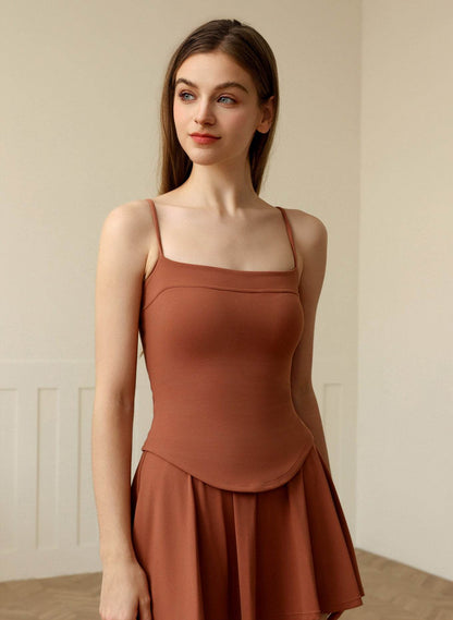 Curved Hem Sports Spaghetti Straps Tank Tops with Chest Pad