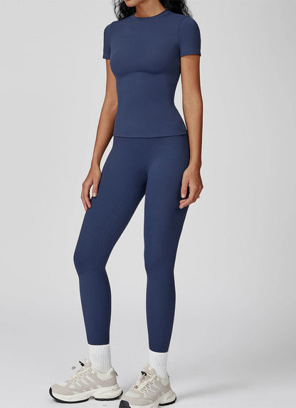 Sports Wear with Short Sleeve T-Shirt and Leggings