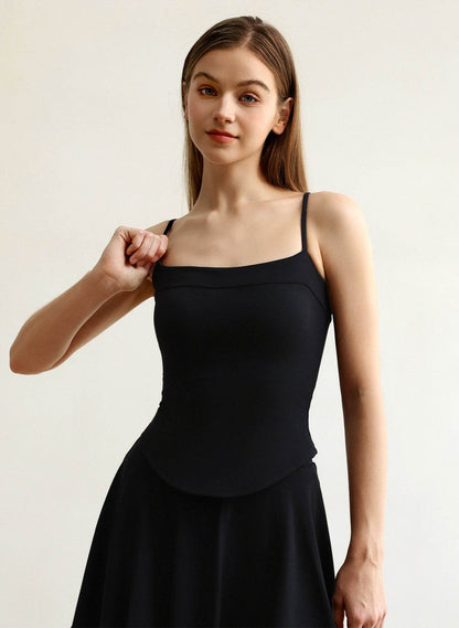 Curved Hem Sports Spaghetti Straps Tank Tops with Chest Pad