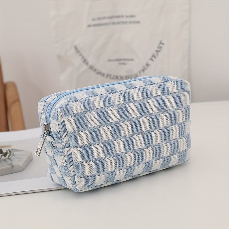 Checkered Knitted Cosmetic Bag