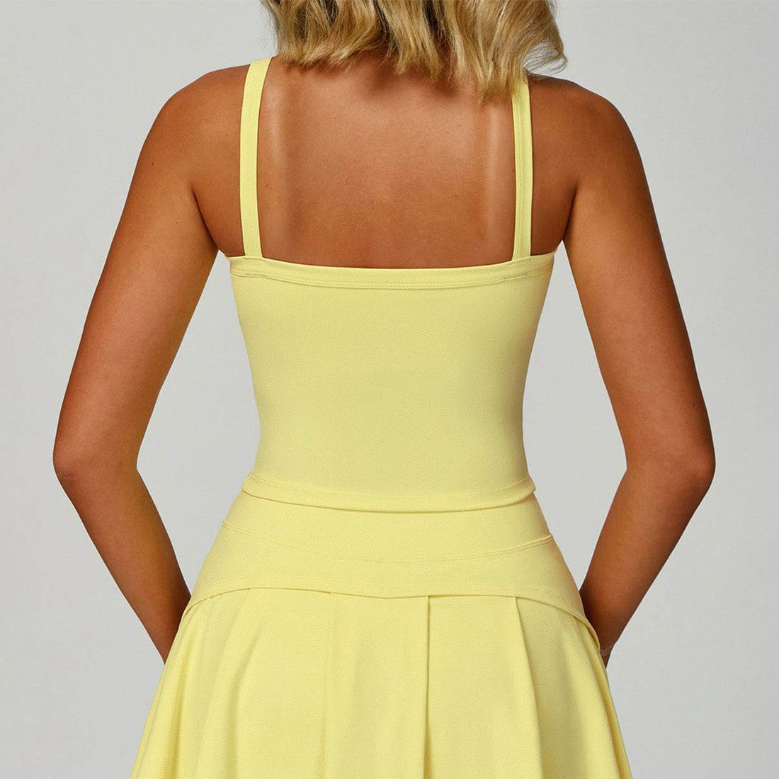 Wide Shoulder Straps Sport Tank Top with Removable Chest Pad