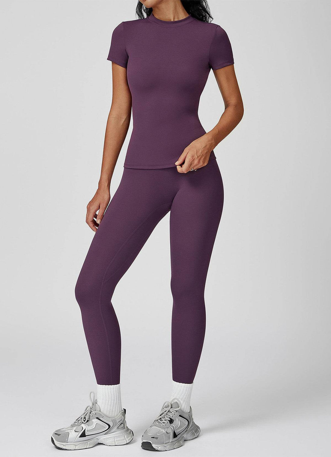 Sports Wear with Short Sleeve T-Shirt and Leggings