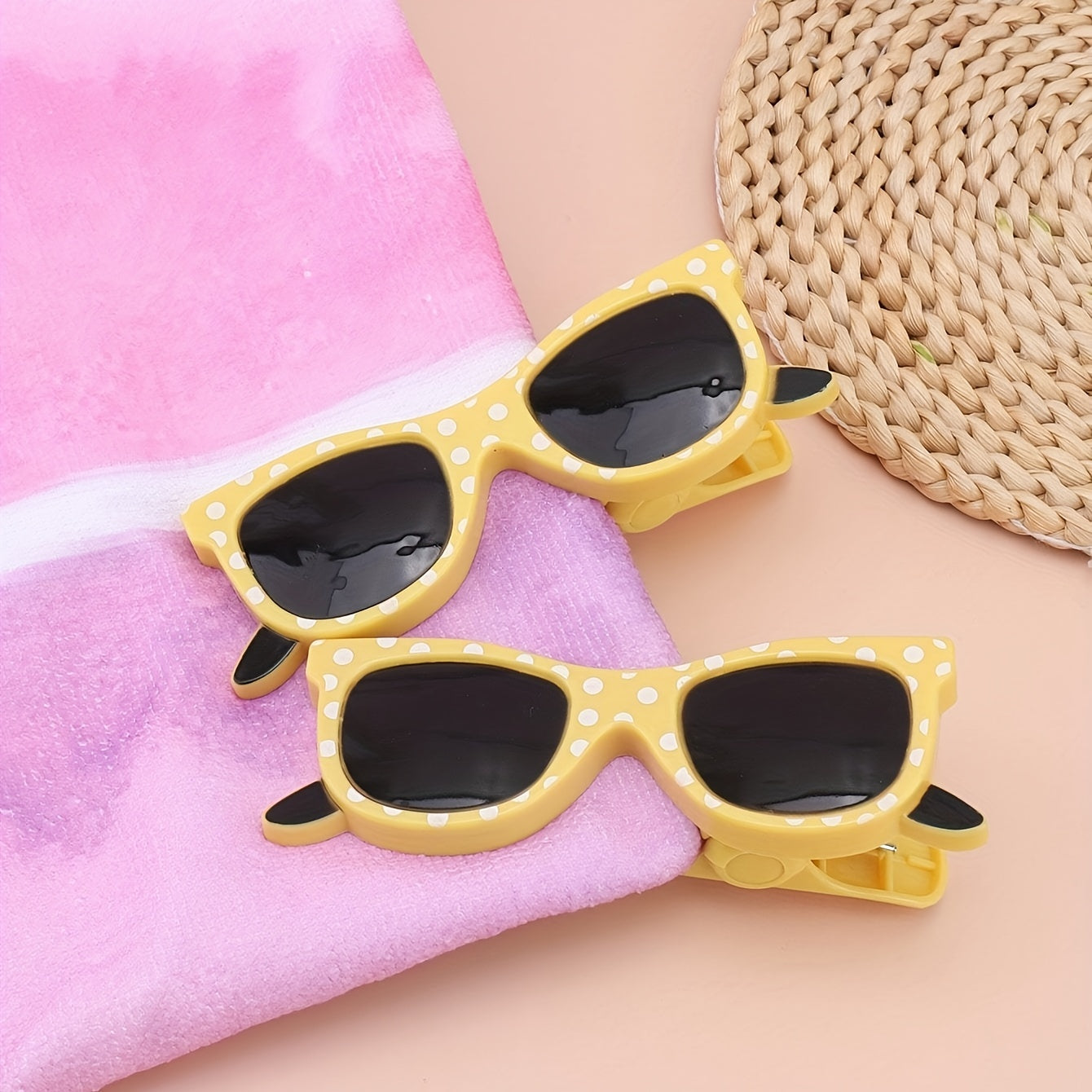 Sunglasses Shape Beach Towel Clips