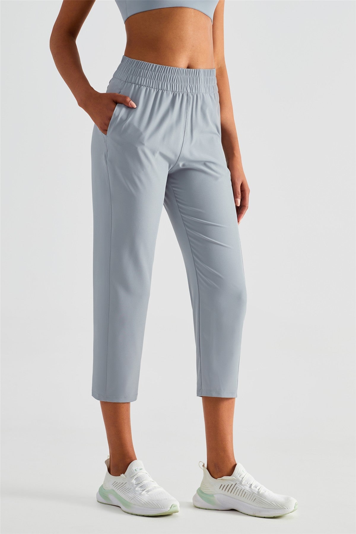 Tapered Crop Pants with Pockets