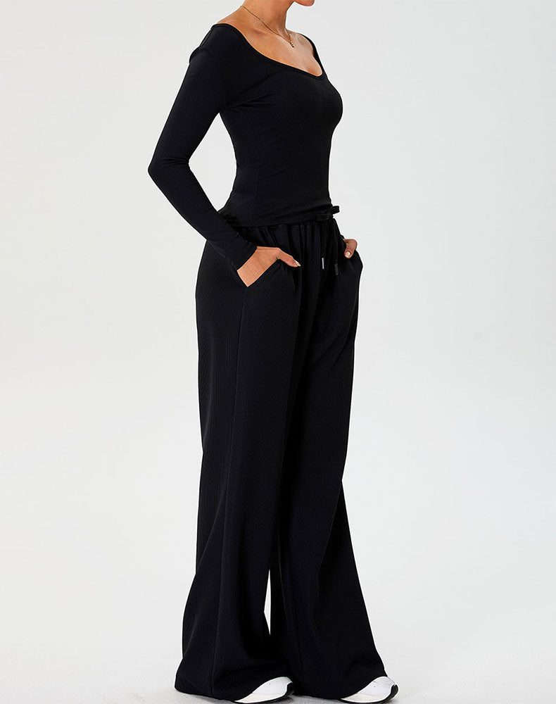 Activewear Set with Curved Neckline Top and Sweatpant