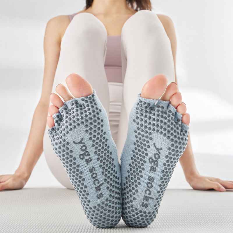 Non Slip Yoga Socks Fingerless Pilate Socks with Grips