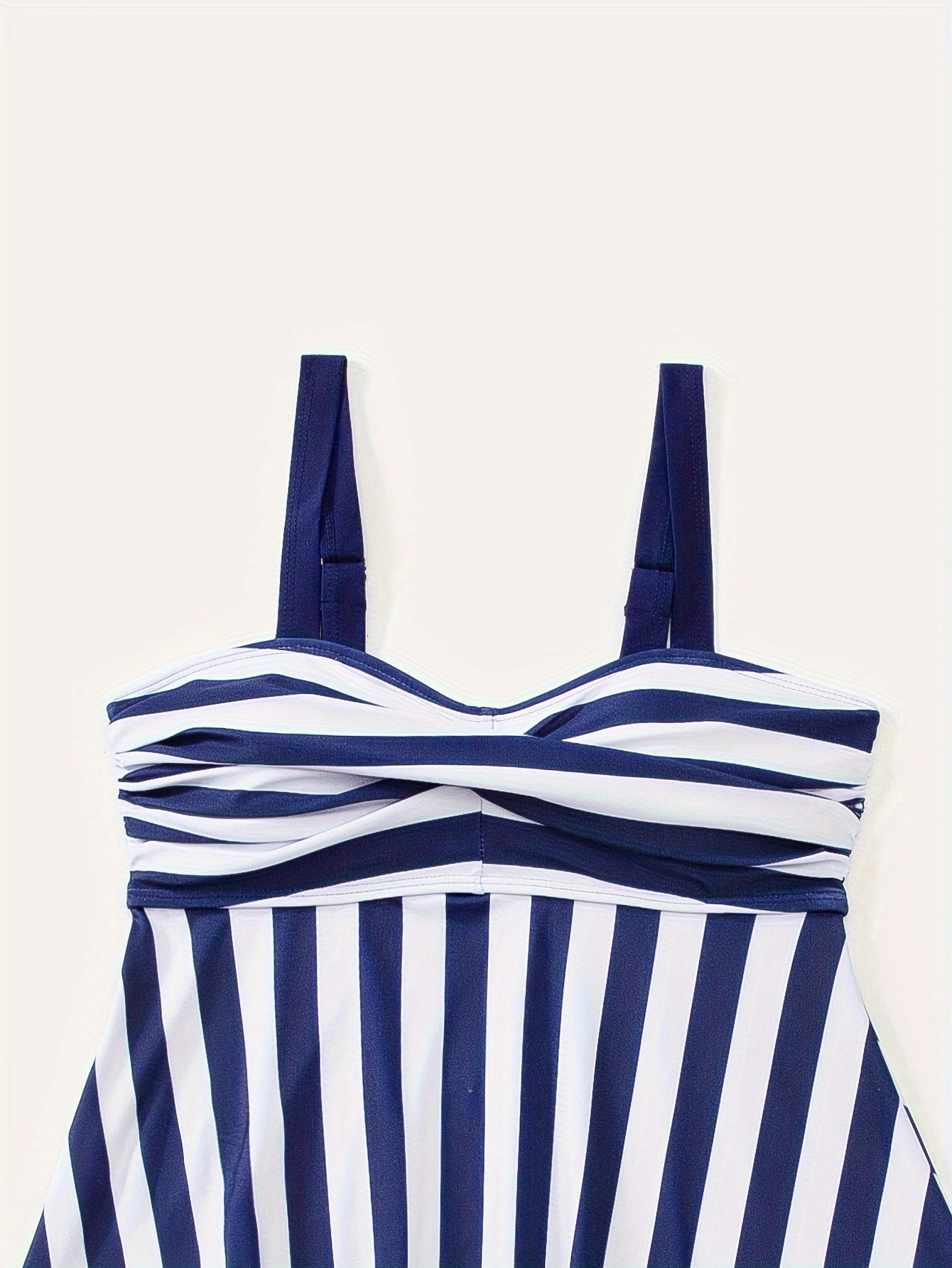 2 Piece Striped Print Tankini Swimsuit Set