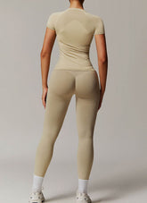 Yoga Wear Set with Short Sleeve T-Shirt and Legging