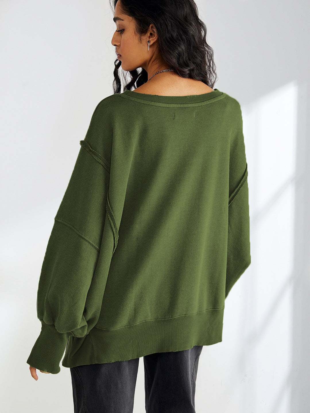 Oversized Long Sleeve Casual Sweatshirt | Relaxed Fit for Comfort